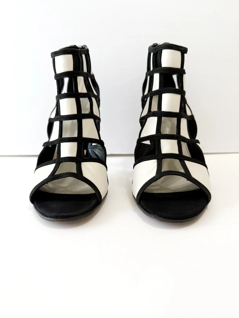 GIANVITO ROSSI BLACK SUEDE WHITE LEATHER SQUARE CUTOUT OPEN TOE BOOTIE HEELS - Picture 2 of 12